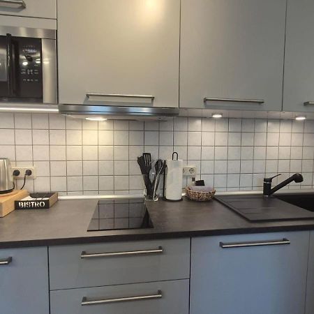 Apartment 1 Mit Terrasse Und Pkw-Stellplatz ليفركوزن المظهر الخارجي الصورة