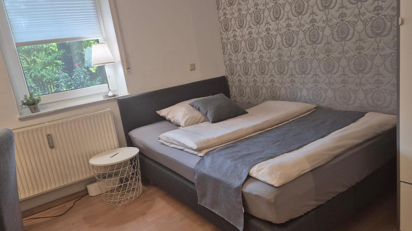 Apartment 1 Mit Terrasse Und Pkw-Stellplatz ليفركوزن المظهر الخارجي الصورة