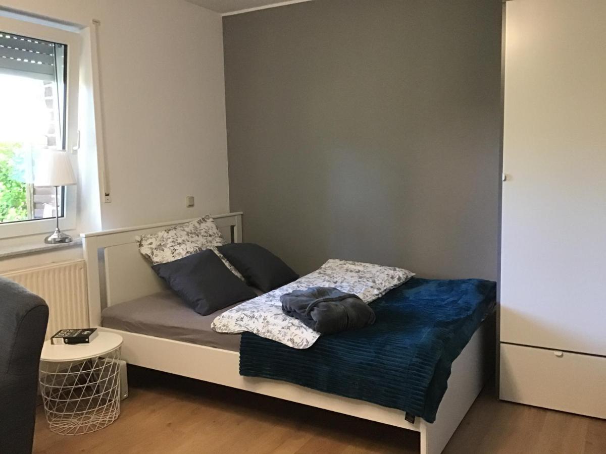 Apartment 1 Mit Terrasse Und Pkw-Stellplatz ليفركوزن المظهر الخارجي الصورة