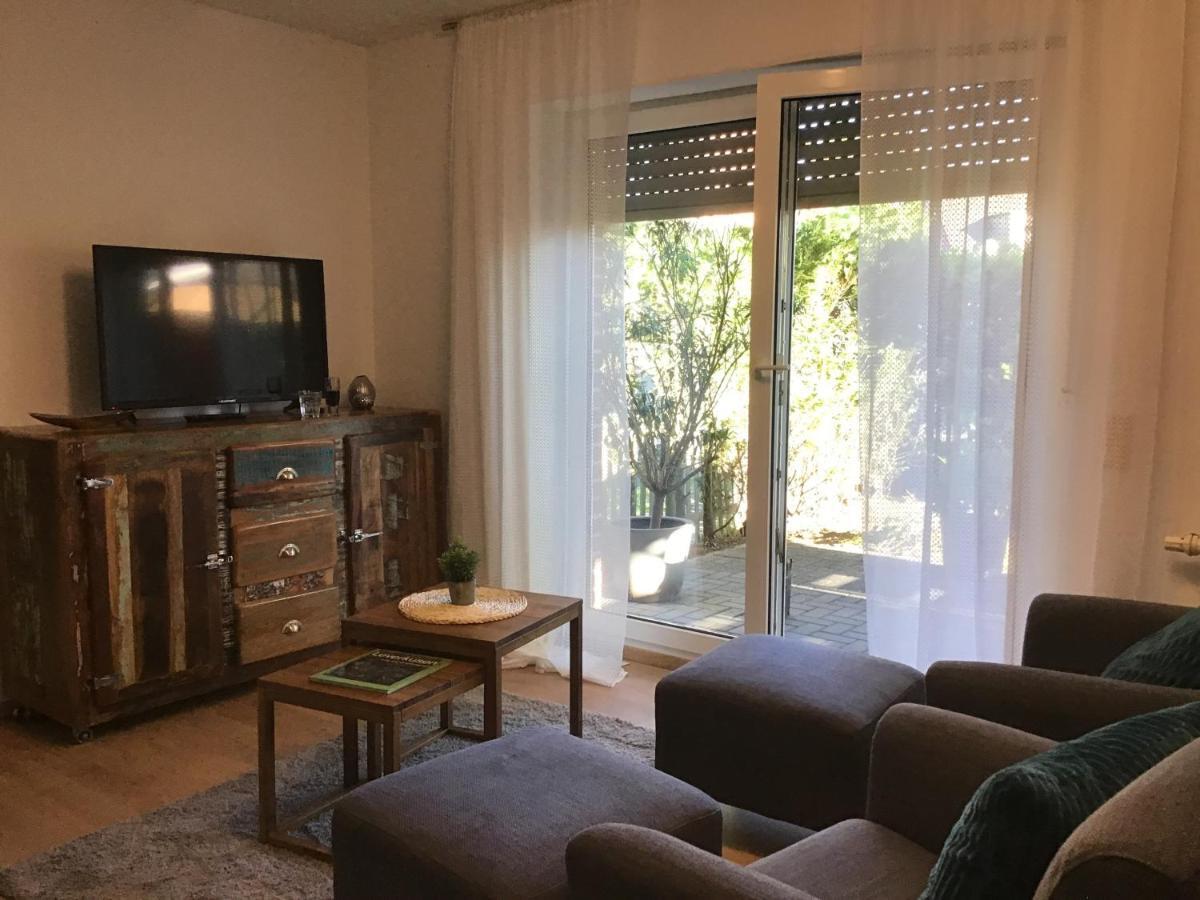 Apartment 1 Mit Terrasse Und Pkw-Stellplatz ليفركوزن المظهر الخارجي الصورة